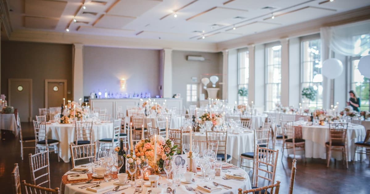 How to Avoid Hidden Costs When Booking Event Vendors in Dubai